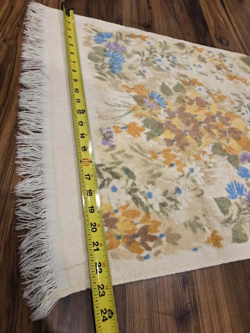 Vtg Cannon Royal Family Floral Bath Towel Fringe Shabby Chic Retro Cottagecore